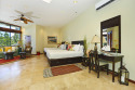 Spacious Suite w Kitchen, Pool & Free Wi-Fi! Great for Families! Sleeps 5., on Oahu - Honolulu, Lake Home rental in Hawaii