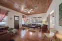 Walk to the Comal, Schitterbahn and downtown New Braunfels! Dog friendly., on , Lake Home rental in Texas